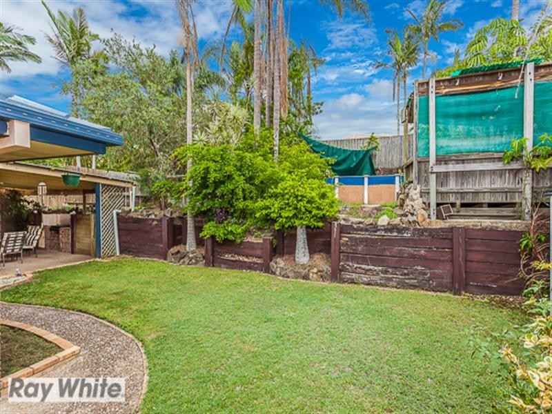 25 Macquarie Drive, Petrie QLD 4502