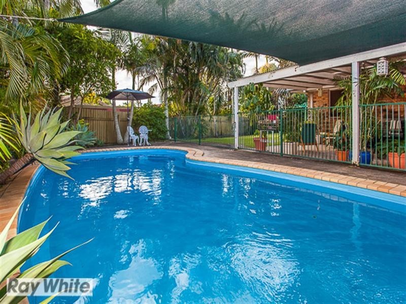 8 Lenae Court, Murrumba Downs QLD 4503