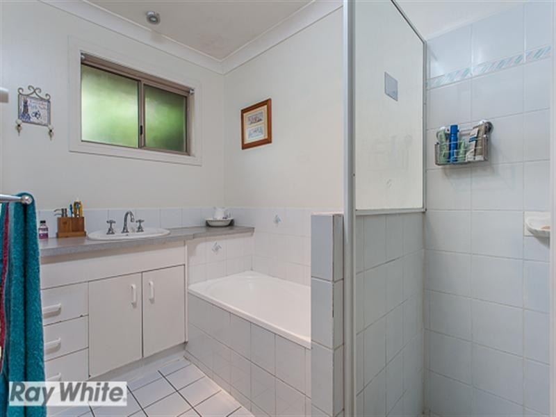 8 Lenae Court, Murrumba Downs QLD 4503