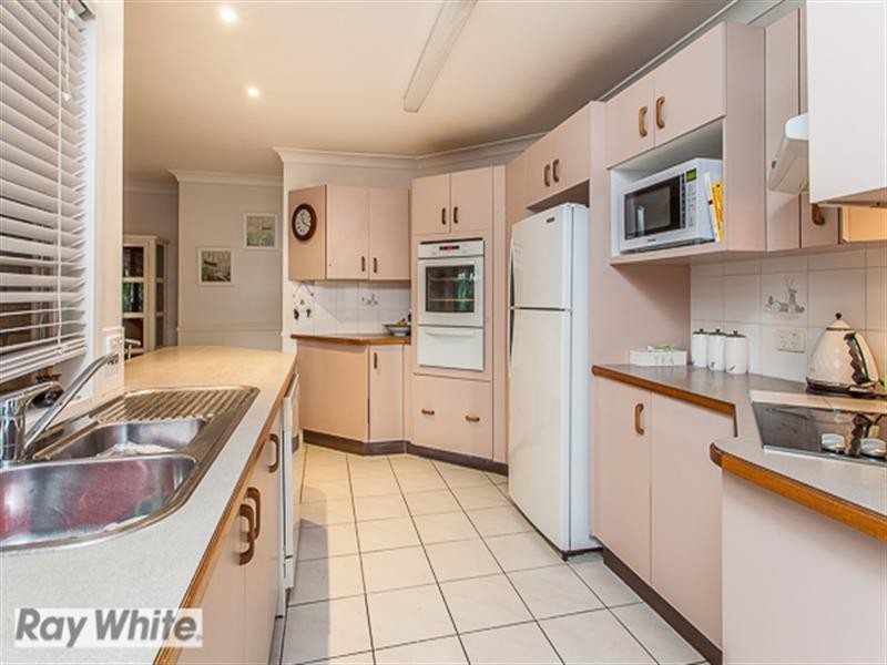 8 Lenae Court, Murrumba Downs QLD 4503