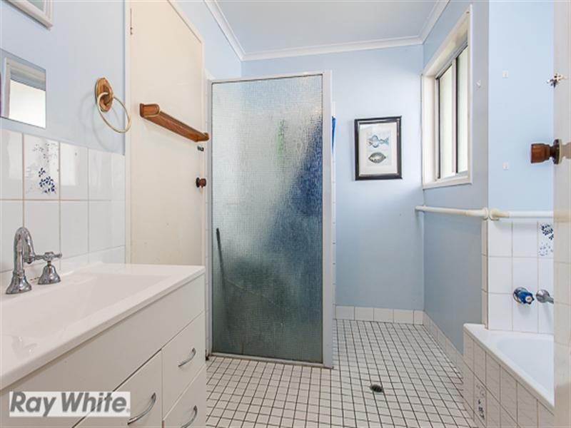 24 Alpha Street, Kallangur QLD 4503