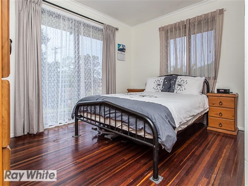 22 Alawara Street, Petrie QLD 4502