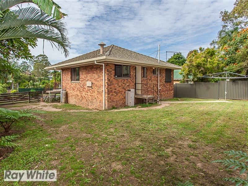 22 Alawara Street, Petrie QLD 4502