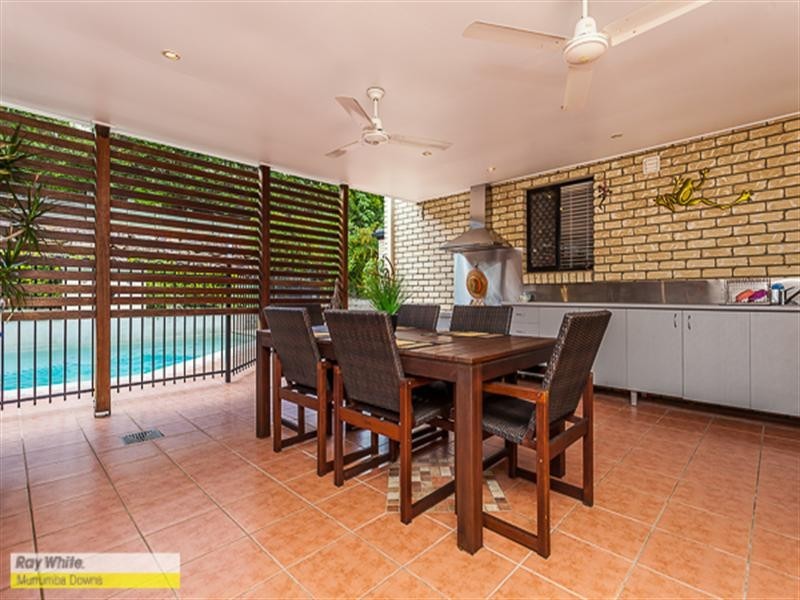 24 Hunter Cir, Petrie QLD 4502