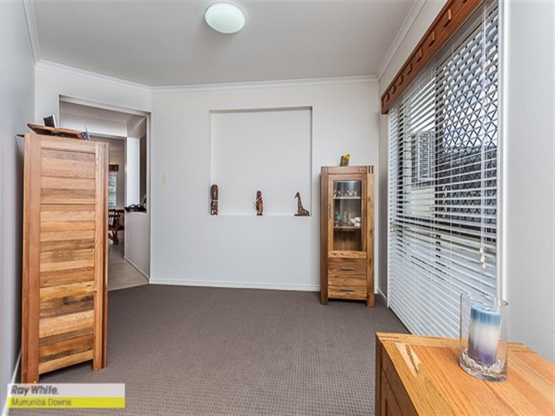 24 Hunter Cir, Petrie QLD 4502