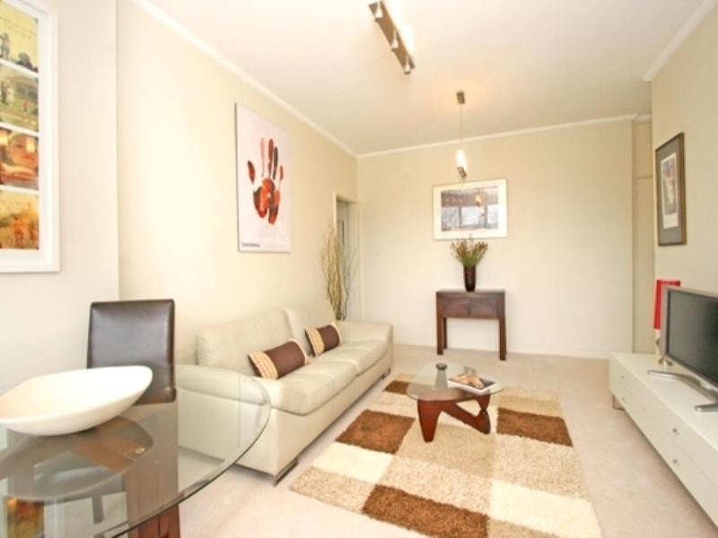 1 Holdsworth Avenue, Elizabeth Bay NSW 2011