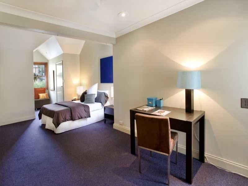 15 Bourke Street, Woolloomooloo NSW 2011