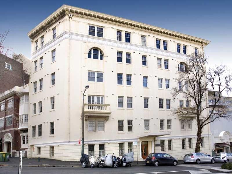 2/68 Elizabeth Bay Road, Elizabeth Bay NSW 2011