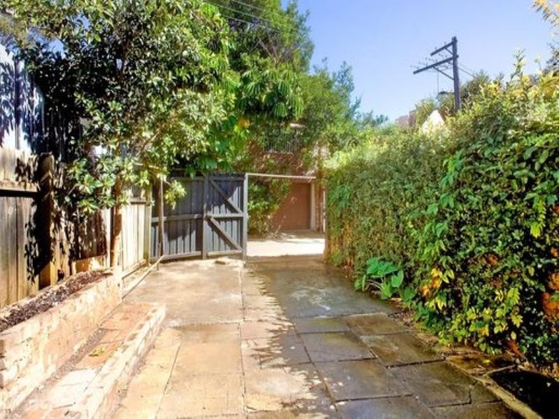 355 South Dowling Street, Darlinghurst NSW 2010