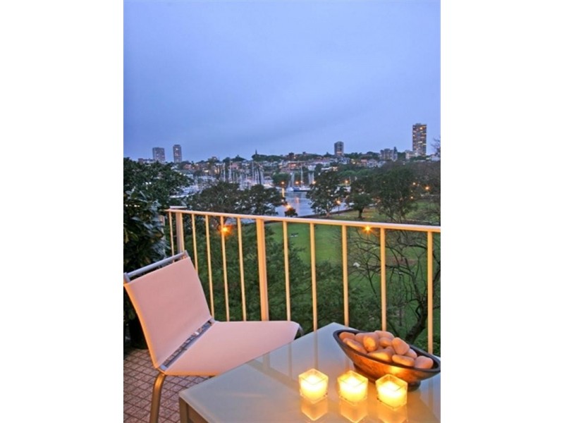 1 Holdsworth Avenue, Elizabeth Bay NSW 2011