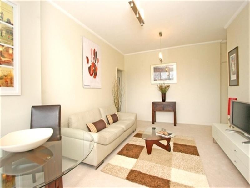 1 Holdsworth Avenue, Elizabeth Bay NSW 2011