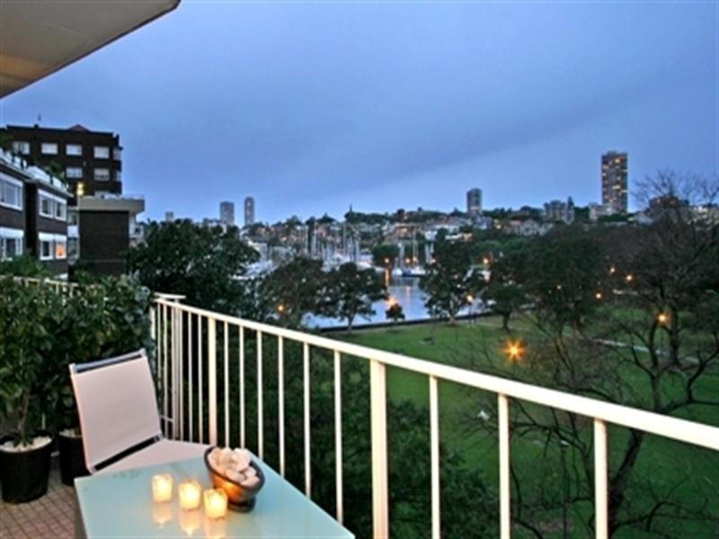 1 Holdsworth Avenue, Elizabeth Bay NSW 2011