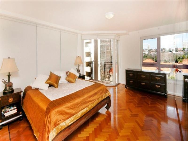 Elizabeth Bay NSW 2011