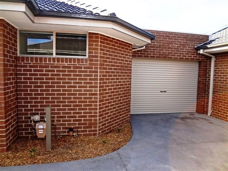 1/19 Young Street, Epping VIC 3076