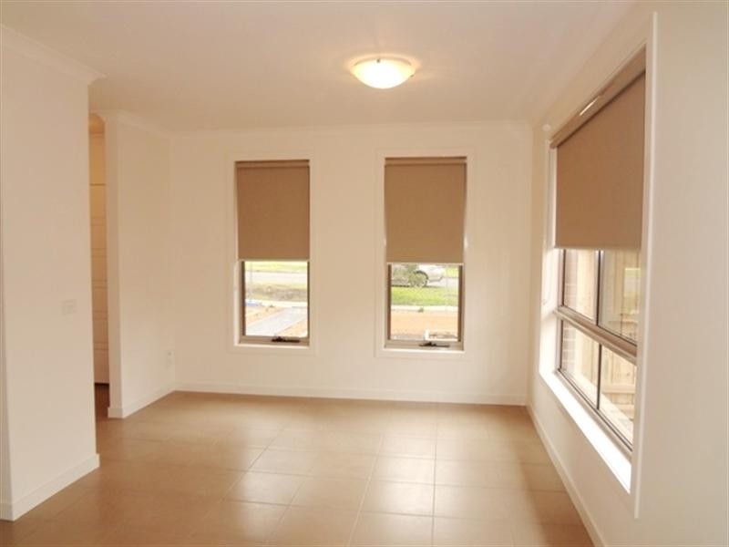 1/19 Young Street, Epping VIC 3076