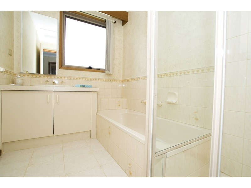 31 Longwood Drive, Epping VIC 3076