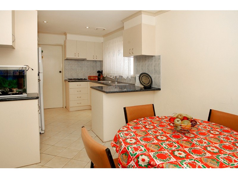 15 Cleveland Street, Thomastown VIC 3074