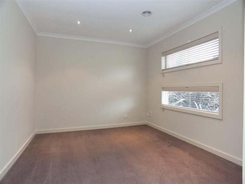 10 Parisel Circuit, Mernda VIC 3754