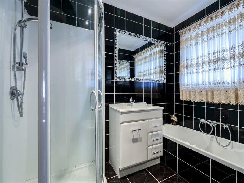 15 Brazil Court, Epping VIC 3076