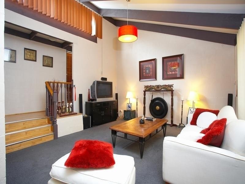 6 Glencoe Court, Epping VIC 3076