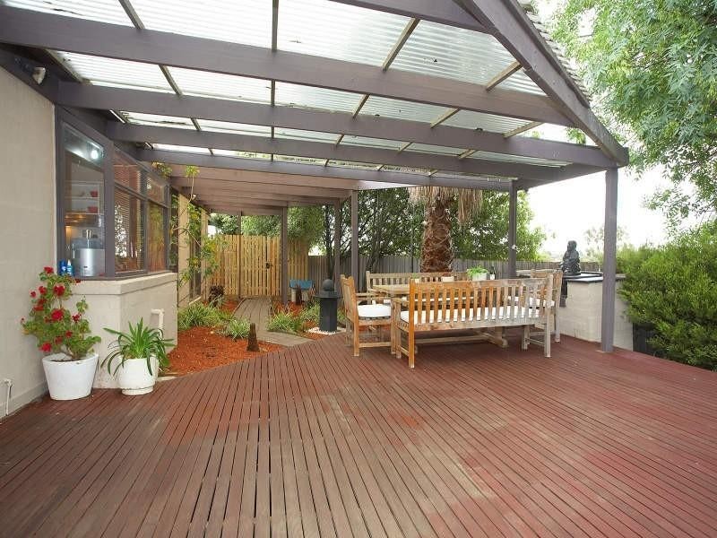 6 Glencoe Court, Epping VIC 3076