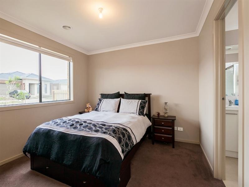 21 Mahon Road, Epping VIC 3076