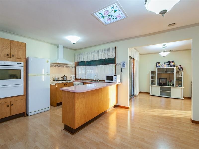 13 Cavesson Court, Epping VIC 3076