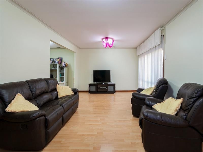 13 Cavesson Court, Epping VIC 3076