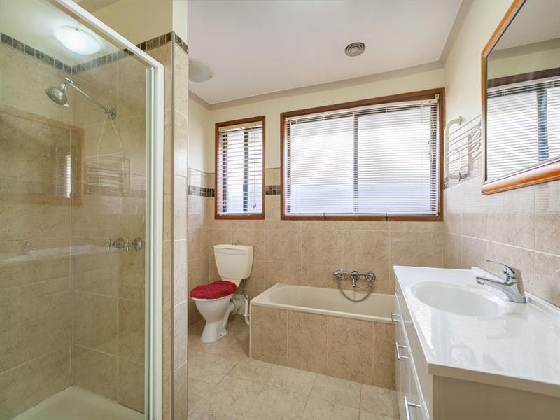 13 Cavesson Court, Epping VIC 3076