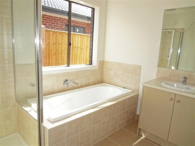 13 Joyfields Place, Wollert VIC 3750