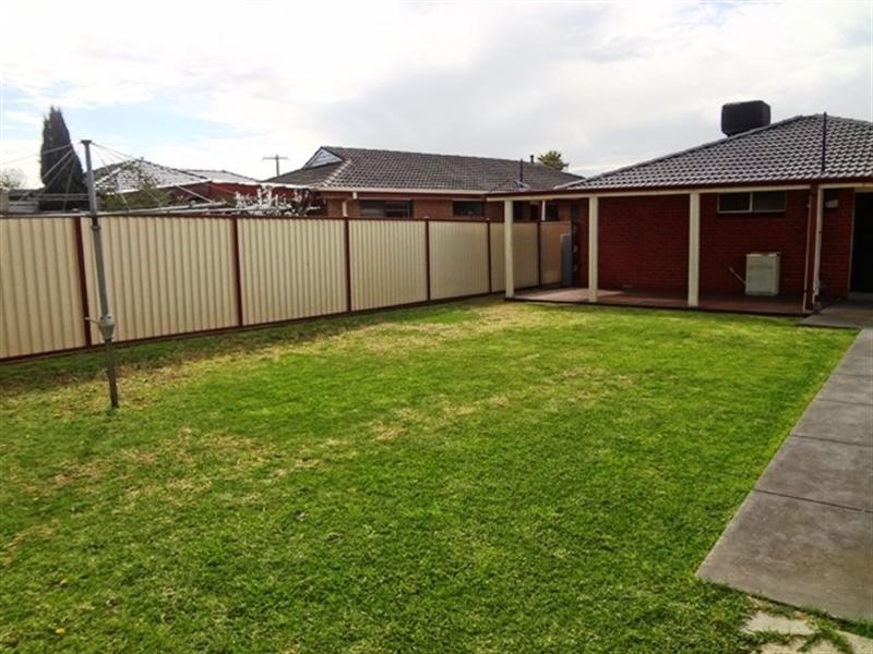 13 Michael Street, Lalor VIC 3075