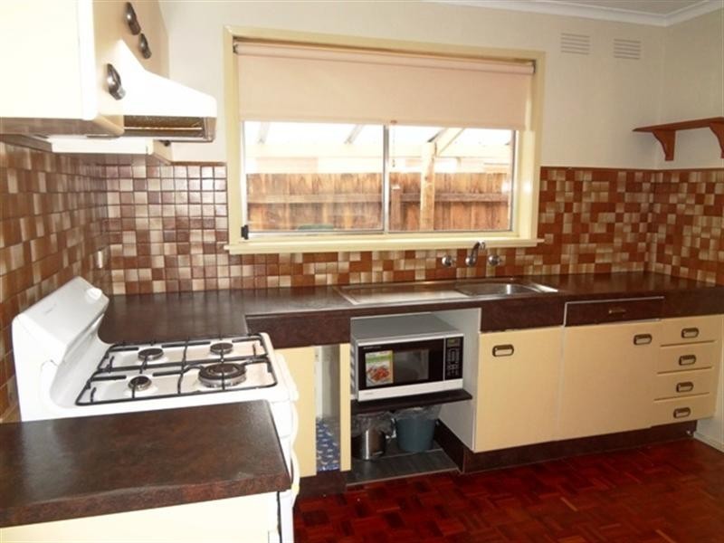 103 Gardenia Road, Lalor VIC 3075