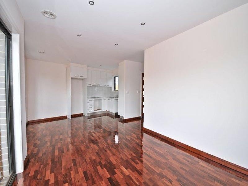 1, 3 and 4/2 Elm Street, Thomastown VIC 3074