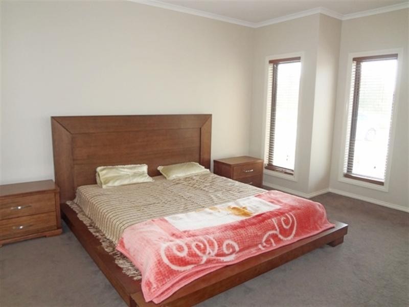 21 Crimson Crescent, Epping VIC 3076