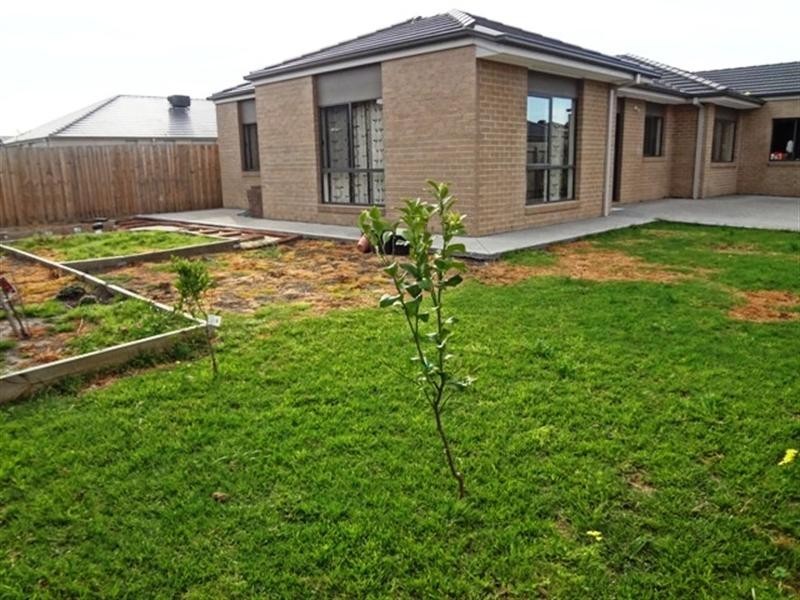 21 Crimson Crescent, Epping VIC 3076