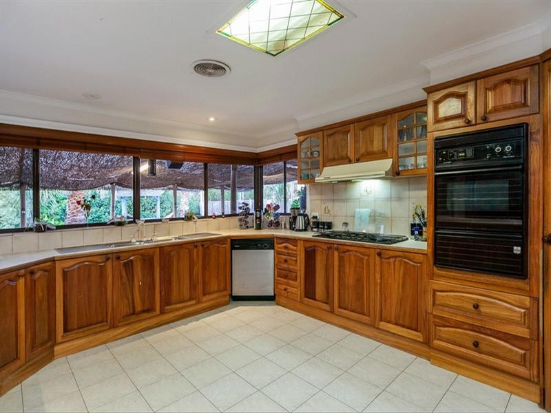 13-15 Paul Crescent, Epping VIC 3076