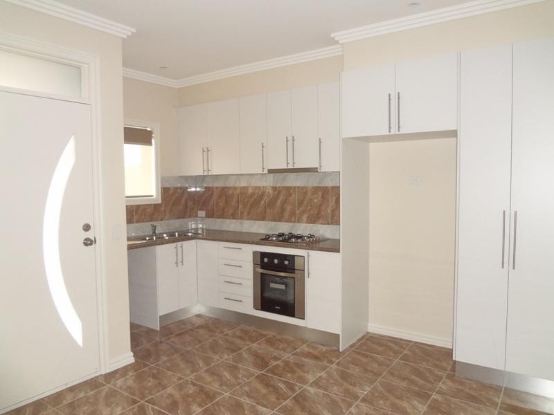 2/846 High Street, Epping VIC 3076