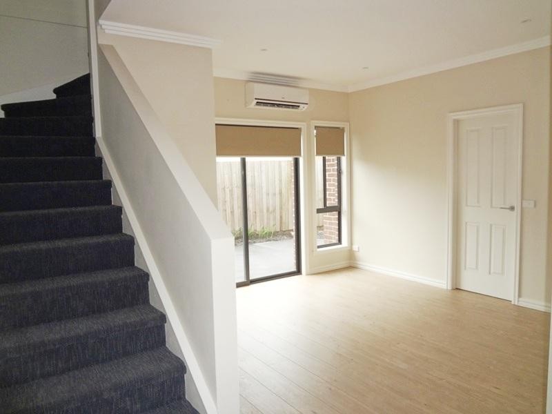 2/846 High Street, Epping VIC 3076