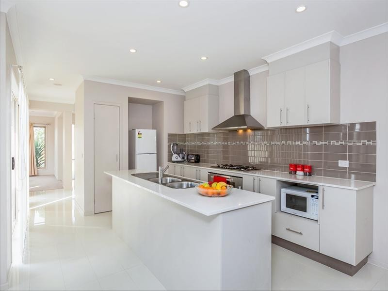 2 Trood Place, Epping VIC 3076