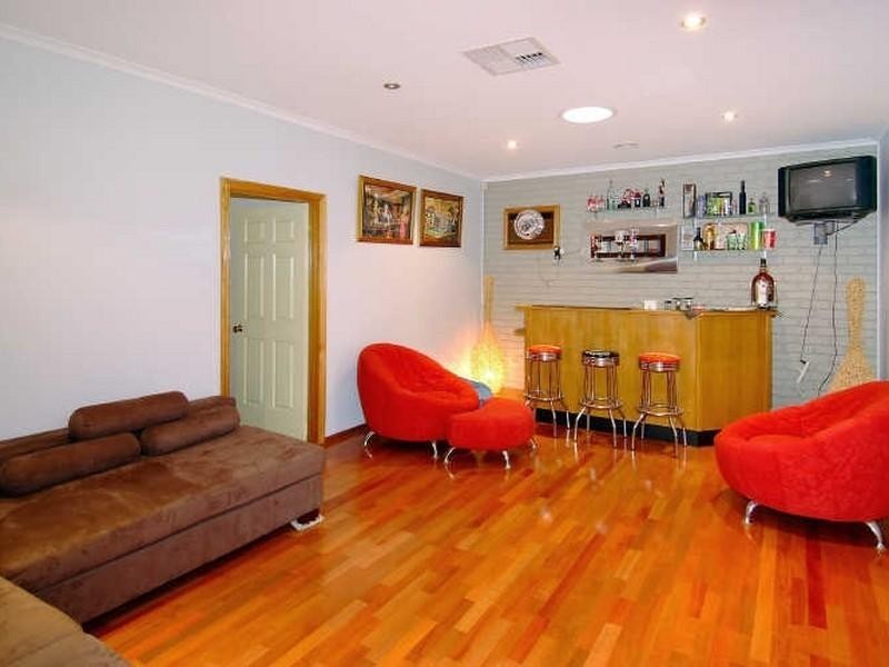 27 Romano Avenue, Mill Park VIC 3082