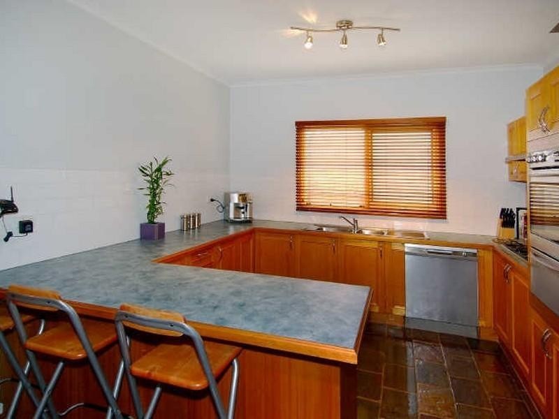 27 Romano Avenue, Mill Park VIC 3082