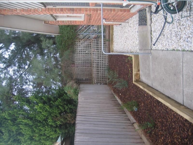 4/12 Young Street, Epping VIC 3076