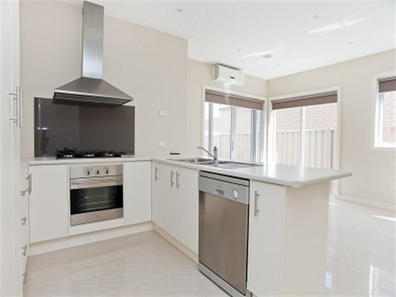 3 Granite Outlook, Epping VIC 3076