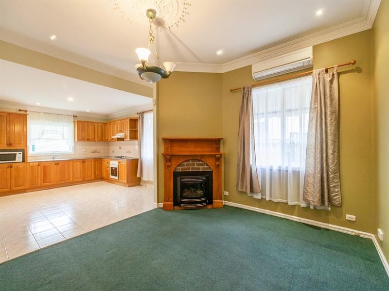 16 COLLIER Street, Preston VIC 3072