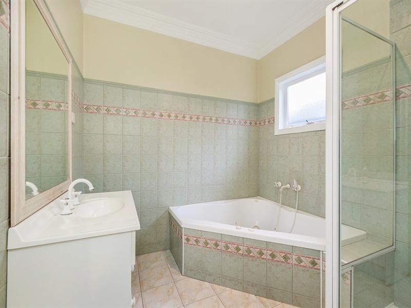 16 COLLIER Street, Preston VIC 3072