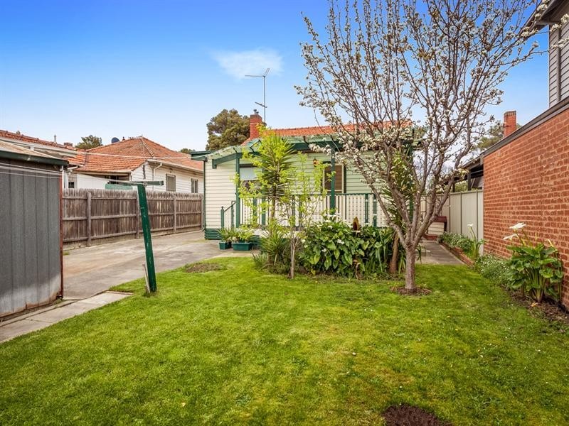 16 COLLIER Street, Preston VIC 3072
