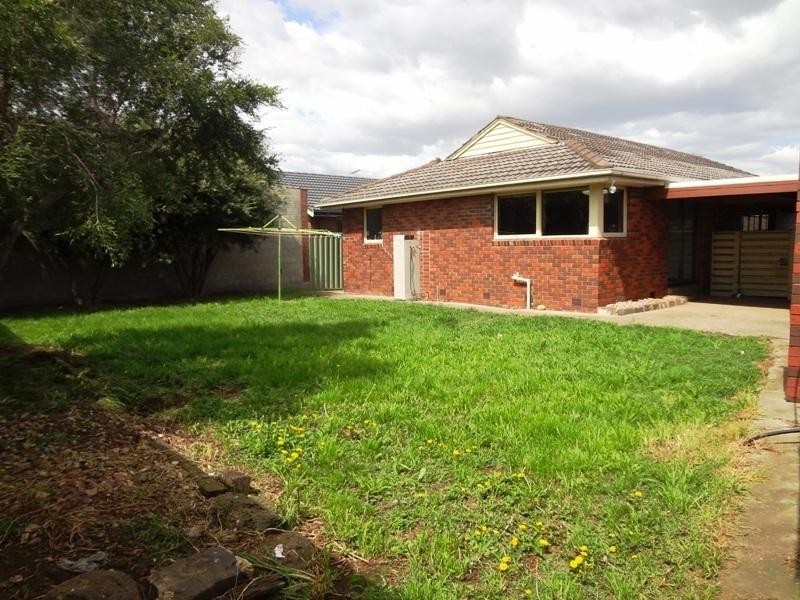 10 Karri Grove, Epping VIC 3076