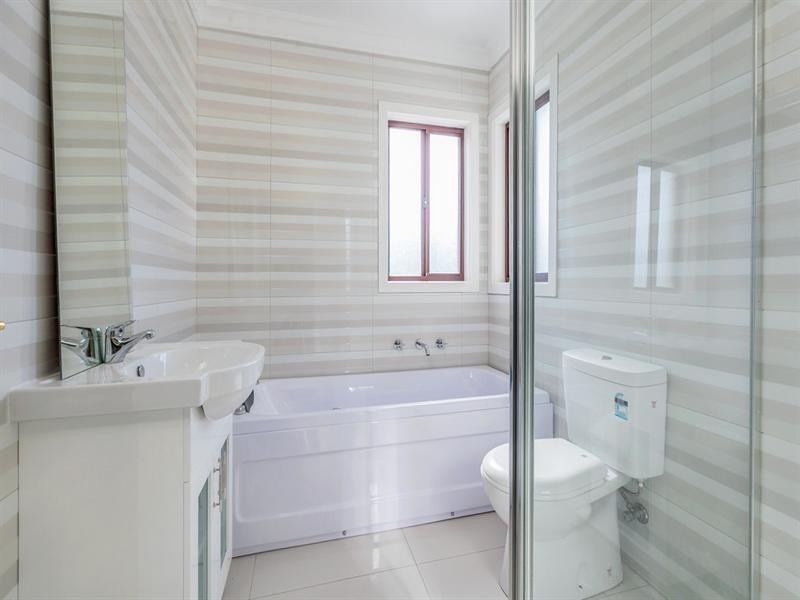 1/16 Elsey Road, Reservoir VIC 3073