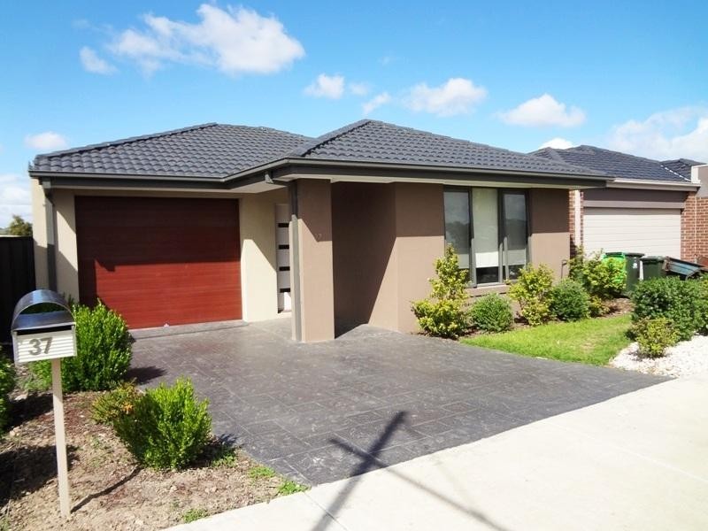37 Haig Street, Mernda VIC 3754