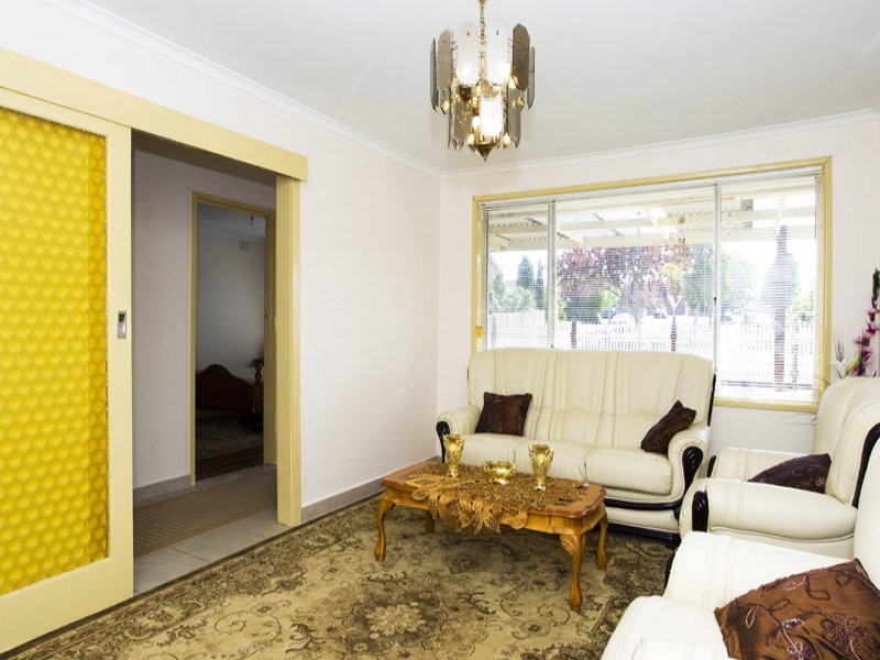 146 Casey Drive, Lalor VIC 3075